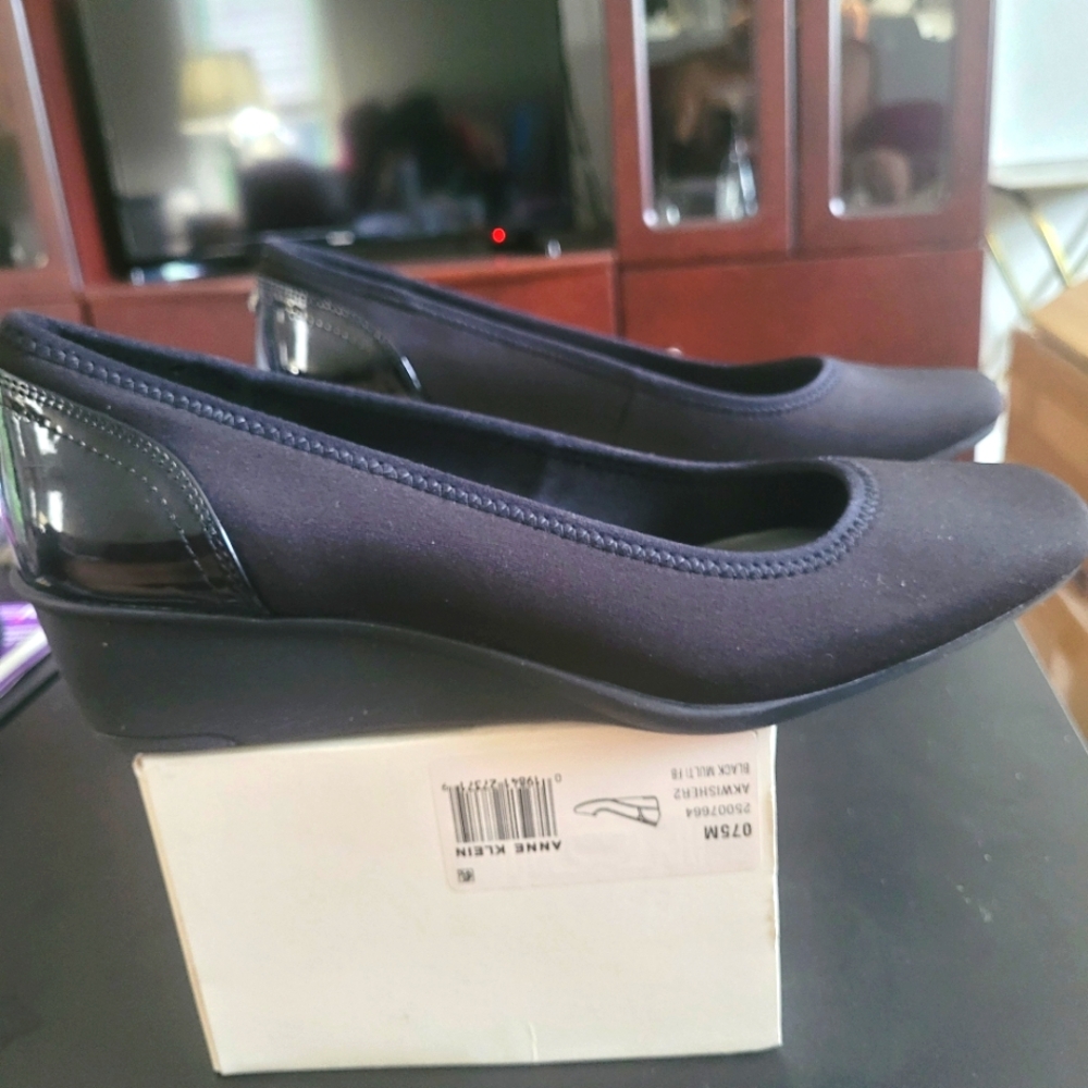 Anne Klein Black Flats with Rounded Toe and Minimal Heel